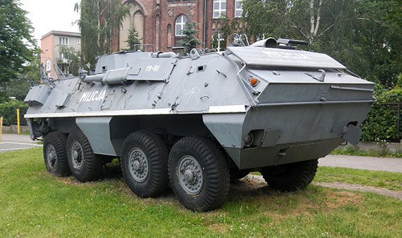 Militia vehicle 061414
