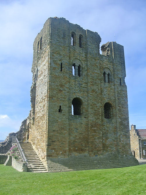 4 Scarborough castle keep
