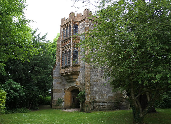 10 Cerne Abbey 585